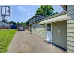 4 WELLINGTON Street - 35
