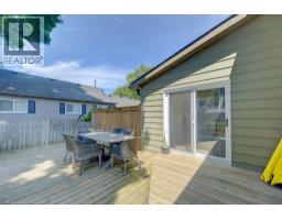 4 WELLINGTON Street - 44