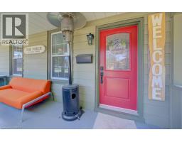 4 WELLINGTON Street - 6