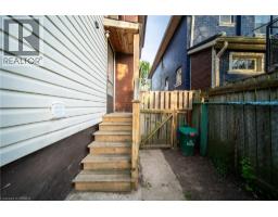20 WELLS Avenue - 28