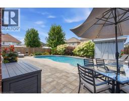 14 MCQUEEN Drive - 44