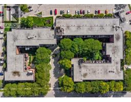 36 HAYHURST Road UnitNo. 301 - 38