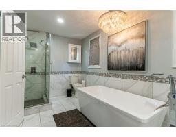 267 MEMORIAL Drive - 31