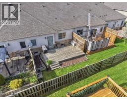 10 COBBLESTONE Drive UnitNo. 35 - 18