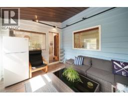 114 HILLVIEW Crescent - 16