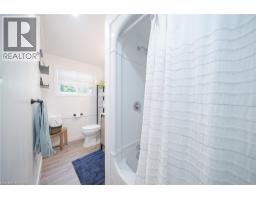 114 HILLVIEW Crescent - 23