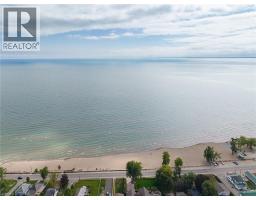 114 HILLVIEW Crescent - 34