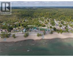 114 HILLVIEW Crescent - 36