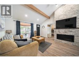 114 HILLVIEW Crescent - 6