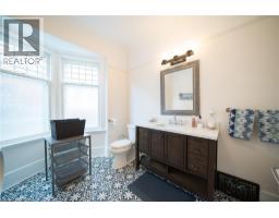 8 WILLIAM Street - 16