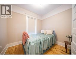 8 WILLIAM Street - 23