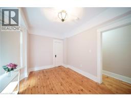 8 WILLIAM Street - 28