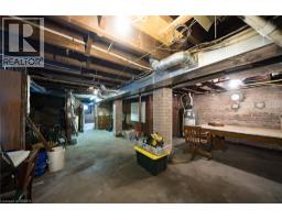 8 WILLIAM Street - 40