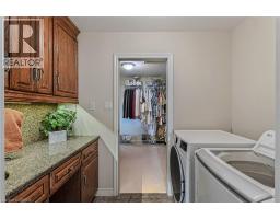 9 RUE CHATEAUX Terrace - 32