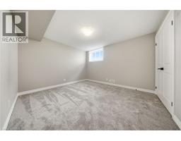 105 CRADDOCK Boulevard - 18
