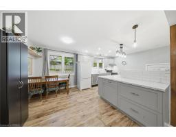 13 MACKAY Avenue - 12