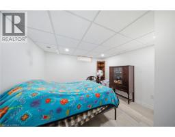 13 MACKAY Avenue - 25