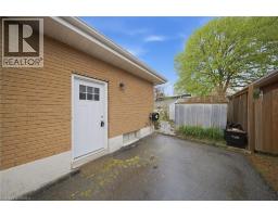 13 MACKAY Avenue - 27