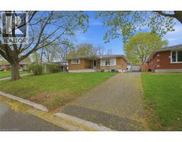 13 MACKAY Avenue - 3