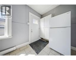 103 QUEEN Street - 4