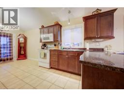 48 WILLOWDALE Crescent - 11