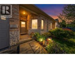 10 COBBLESTONE Drive UnitNo. 35 - 3
