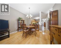 10 COBBLESTONE Drive UnitNo. 35 - 8