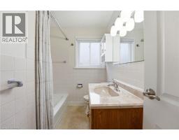 168 MONTCLAIR Crescent - 18