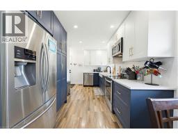 1681 SEVERN Avenue - 10