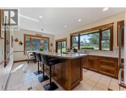 182 GOVERNOR S Road E - 5