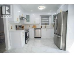 61 LESLIE Avenue - 13