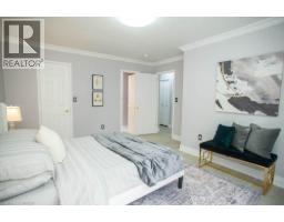 61 LESLIE Avenue - 16