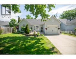 61 LESLIE Avenue - 2