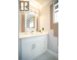61 LESLIE Avenue - 23