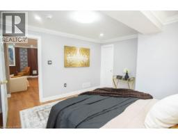 61 LESLIE Avenue - 29