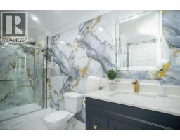 61 LESLIE Avenue - 32