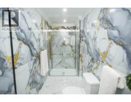 61 LESLIE Avenue - 33