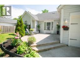 61 LESLIE Avenue - 5