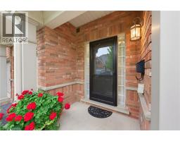 655 PARK Road N UnitNo. 13 - 3