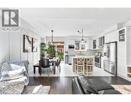 21 HARTLEY Avenue - 2