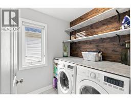 21 HARTLEY Avenue - 22