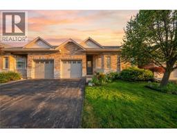 10 COBBLESTONE Drive UnitNo. 35 - 1