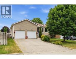 41 GRIFFITHS Drive - 1
