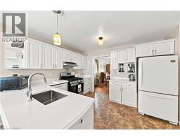 41 GRIFFITHS Drive - 11