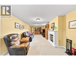 41 GRIFFITHS Drive - 23