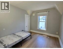 196 WELLINGTON Street - 11
