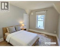 196 WELLINGTON Street - 12