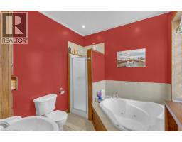 17 SCARFE Avenue - 17