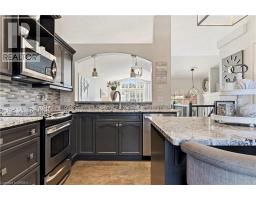 47 DEERPARK Avenue - 13