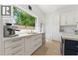 33 ELGIN Street - 11